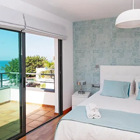 Beach House With Sunset Views! Holiday home *