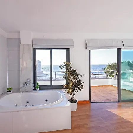Beach House With Sunset Views! Holiday home
